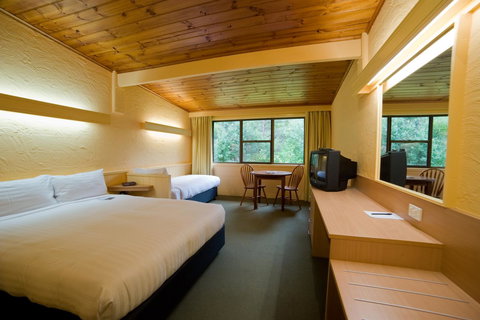 Strahan Village - Darwin Holiday 38