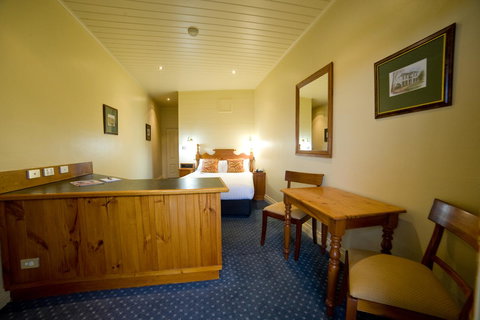 Strahan Village - Darwin Holiday 32