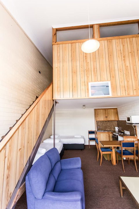 Eastcoaster Tasmania - Darwin Holiday 42