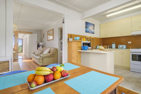 Aqua Beachfront! - Darwin Holiday 5