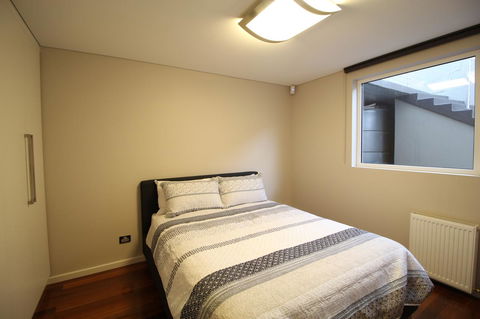 Sunny 3 Bedroom Apartment In Sandy Bay - Darwin Holiday 8