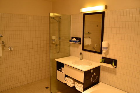 Lufra Hotel And Apartments - Darwin Holiday 12