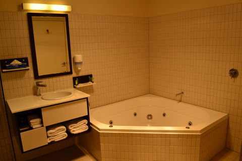 Lufra Hotel And Apartments - Darwin Holiday 13