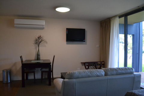 Lufra Hotel And Apartments - Darwin Holiday 27