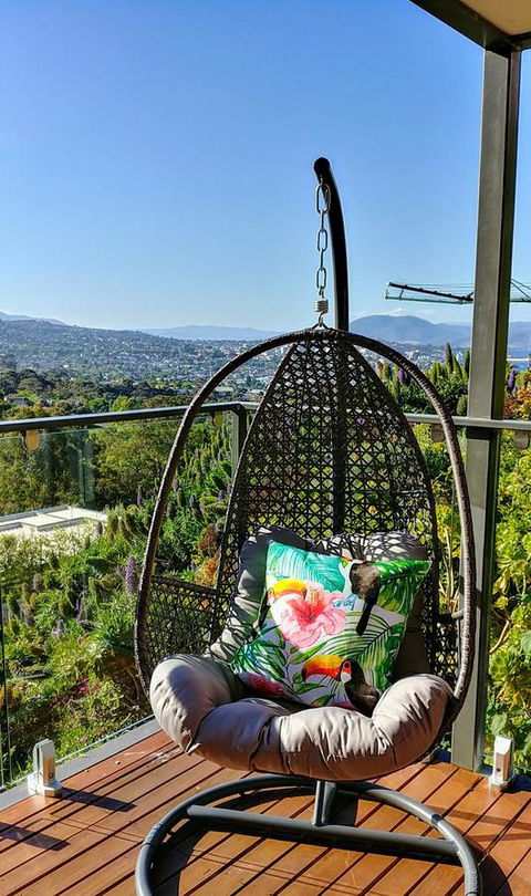 The View 2 Bed Unit With Stunning Hobart Outlook - Darwin Holiday 17