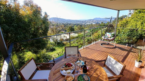 The View 2 Bed Unit With Stunning Hobart Outlook - Darwin Holiday 3