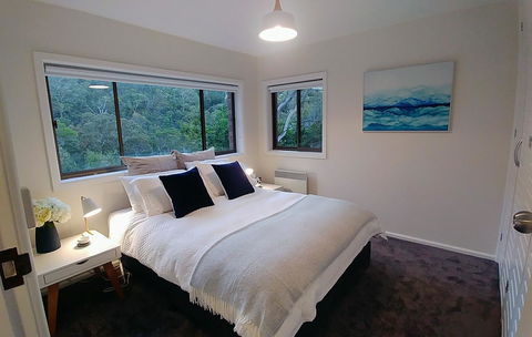 The View 2 Bed Unit With Stunning Hobart Outlook - Darwin Holiday 5