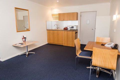 Edgewater Hotel - Darwin Holiday 7