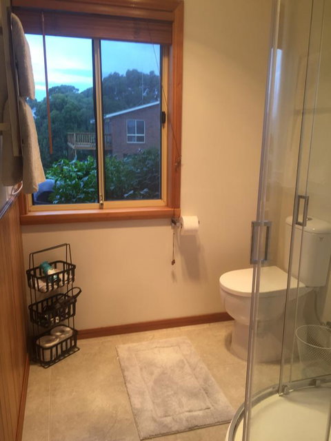 Bicheno Bell - Darwin Holiday 2