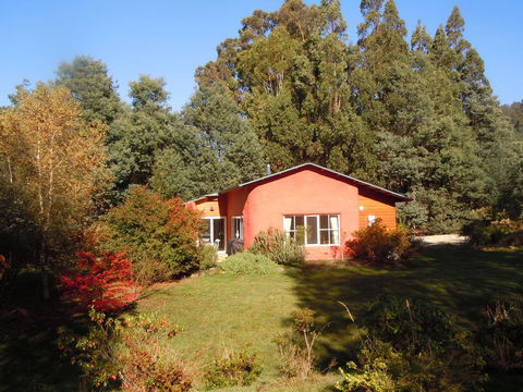 Whispering Spirit Holiday Cottages & Mini Ponies - Darwin Holiday 9