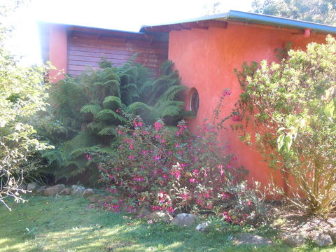 Whispering Spirit Holiday Cottages & Mini Ponies - Darwin Holiday 8
