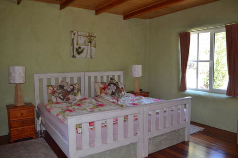 Whispering Spirit Holiday Cottages & Mini Ponies - Darwin Holiday 1