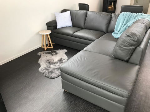 Omaroo House - Panoramic Water Views - Darwin Holiday 11