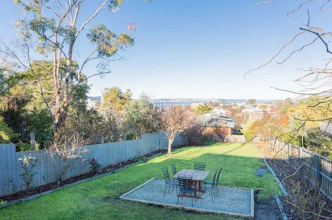 Omaroo House - Panoramic Water Views - Darwin Holiday 33