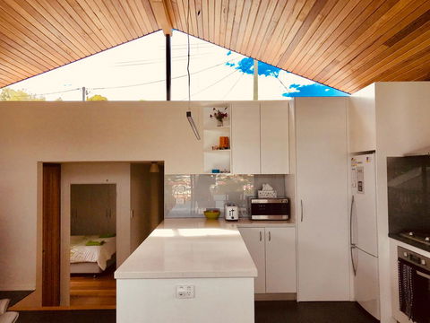 Omaroo House - Panoramic Water Views - Darwin Holiday 16