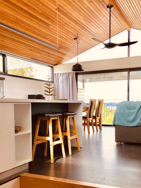 Omaroo House - Panoramic Water Views - Darwin Holiday 15