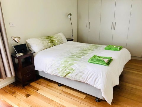 Omaroo House - Panoramic Water Views - Darwin Holiday 24