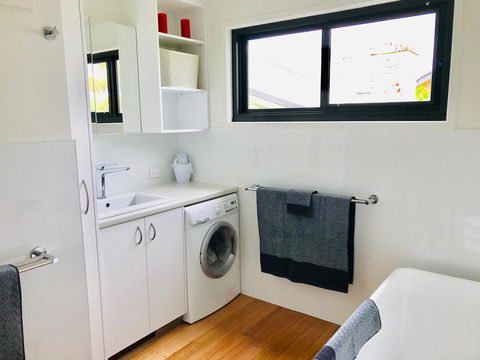 Omaroo House - Panoramic Water Views - Darwin Holiday 30