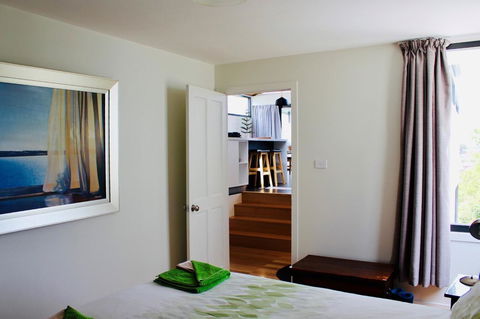 Omaroo House - Panoramic Water Views - Darwin Holiday 25