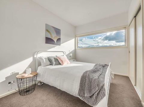 Marina View Apartment - Darwin Holiday 3