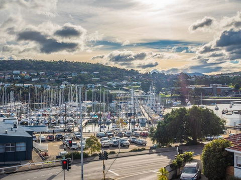 Marina View Apartment - Darwin Holiday 9