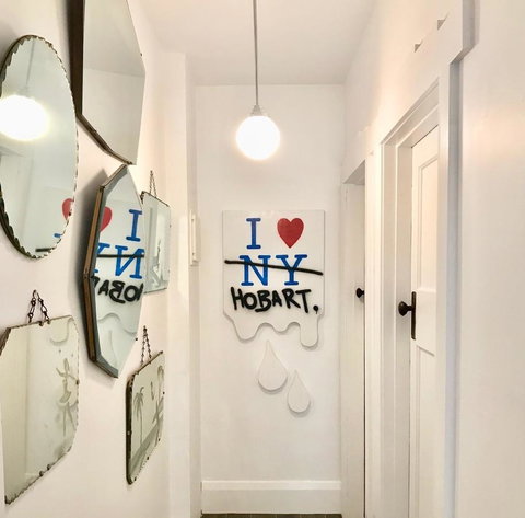 Devine Stays - Rupert #1 NOHO Art Apartment - Darwin Holiday 3