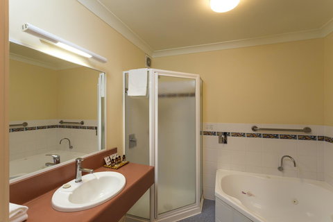 Panorama Hotel St Helens - Darwin Holiday 20