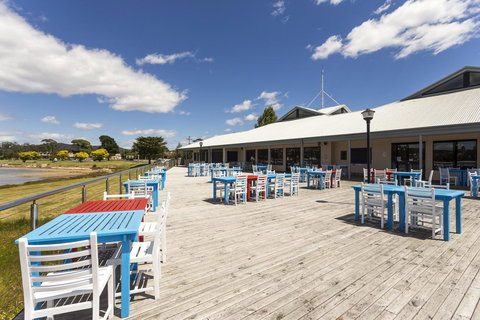 Panorama Hotel St Helens - Darwin Holiday 3