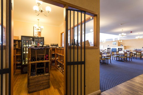 Panorama Hotel St Helens - Darwin Holiday 18