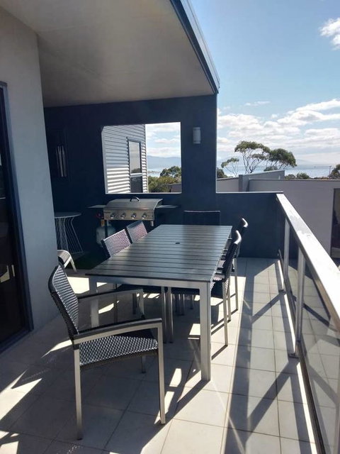 Bicheno Views On Douglas - Darwin Holiday 10