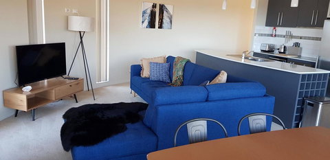 Bicheno Views On Douglas - Darwin Holiday 1