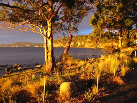 Beachside Taroona With Spa - Darwin Holiday 19