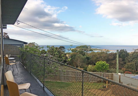 Up The Back - Darwin Holiday 27