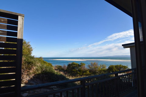 The Strand ~ On The Edge Of The Beach - Darwin Holiday 15