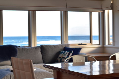 The Strand ~ On The Edge Of The Beach - Darwin Holiday 16