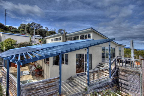 The Strand ~ On The Edge Of The Beach - Darwin Holiday 8