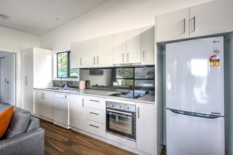 Dock Of The Bay - Darwin Holiday 4