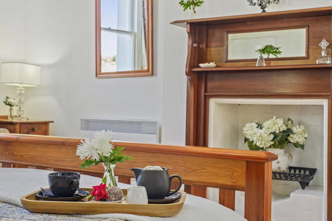 Cygnet Old Bank - Darwin Holiday 10