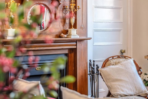 Cygnet Old Bank - Darwin Holiday 23