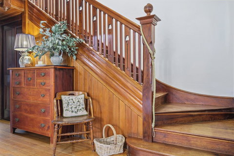 Cygnet Old Bank - Darwin Holiday 12