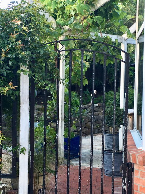 Cygnet Old Bank - Darwin Holiday 36