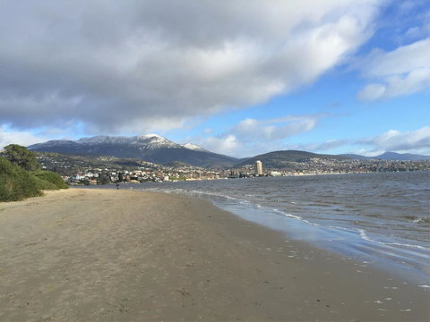 Moonrise View Apartment - Darwin Holiday 18