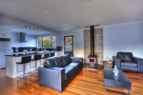 Muirs Beach Retreat - Darwin Holiday 0