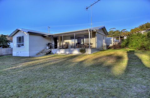 Muirs Beach Retreat - Darwin Holiday 12