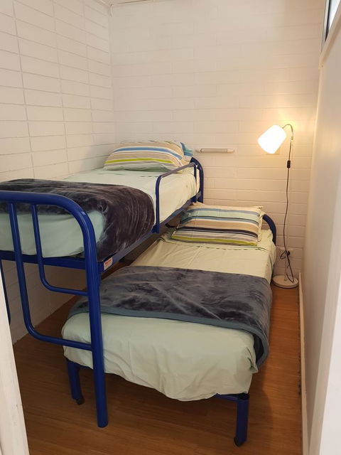 Beach Hut Scamander - Darwin Holiday 7