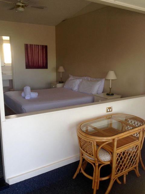 Abel Tasman Airport Motor Inn - Darwin Holiday 9