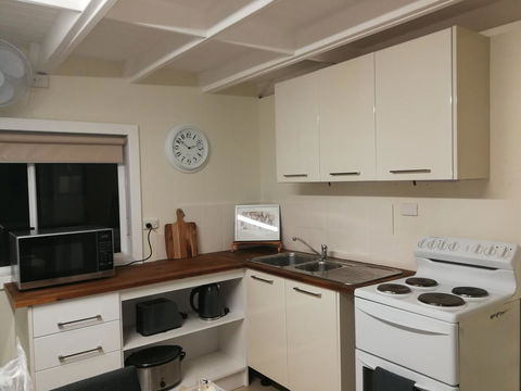 Hilltop Cottages - Darwin Holiday 5