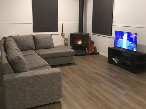 Derby Digs Cottage - Darwin Holiday 3