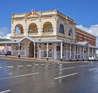 The Empire Hotel - Darwin Holiday