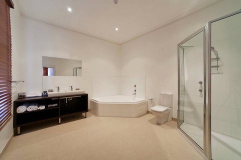 Ikon Hotel - Darwin Holiday 16